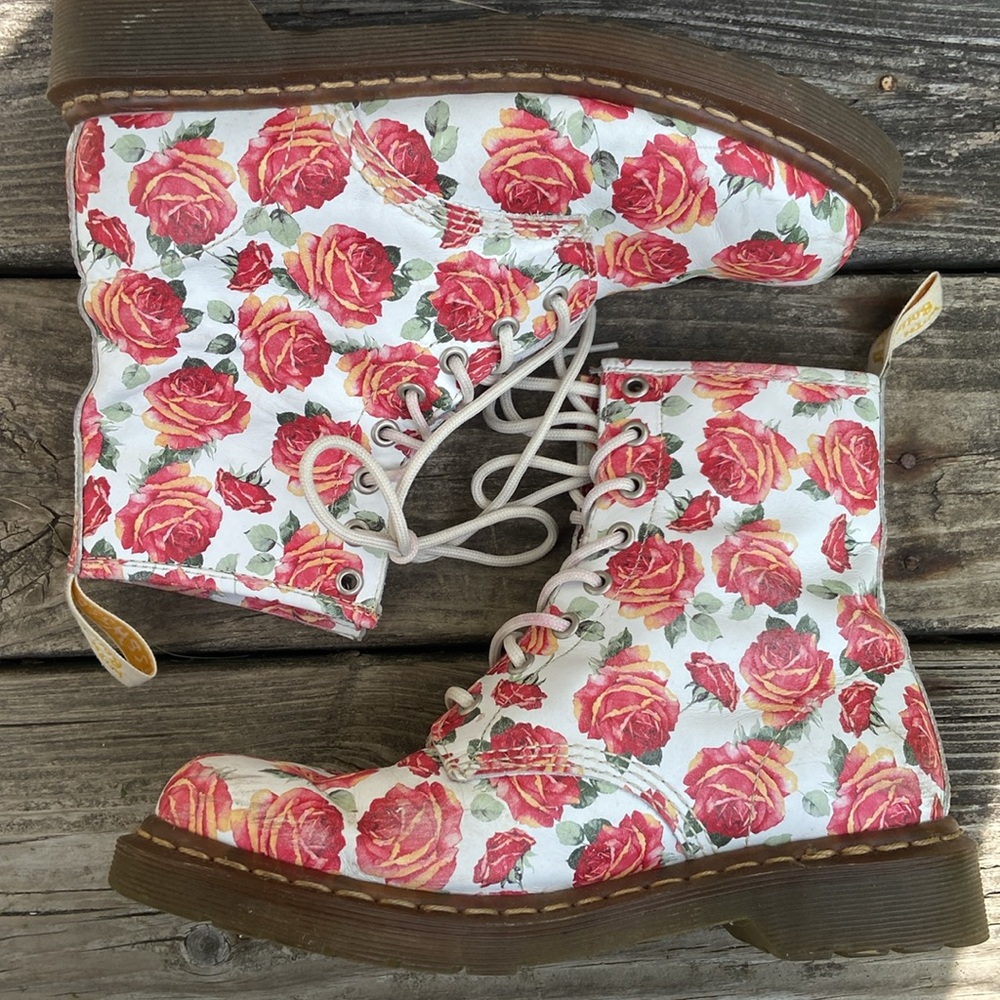 RARE! Dr. Martens 1460 W Women's Boot Valentine Rose Print Women's Size 8 - Picture 6 of 12